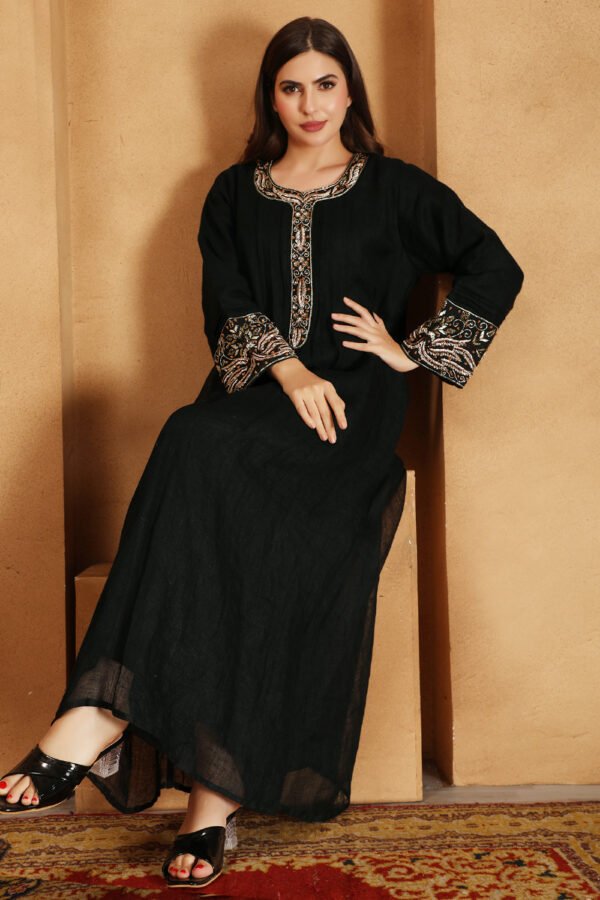 Dubai Kaftan Handwork - Image 3